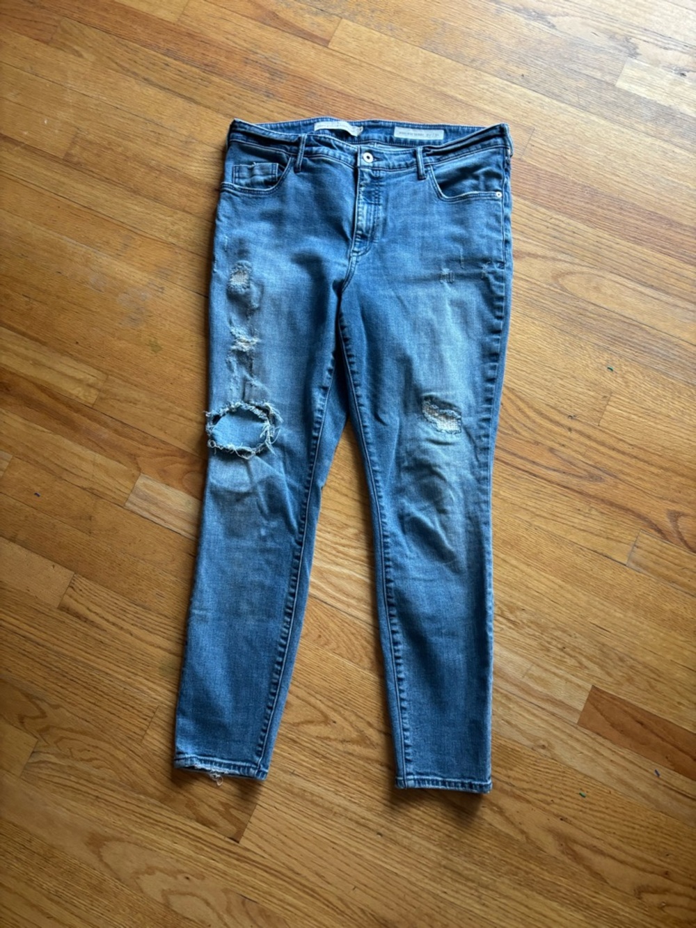 Anthropologie- pilcro distressed jeans